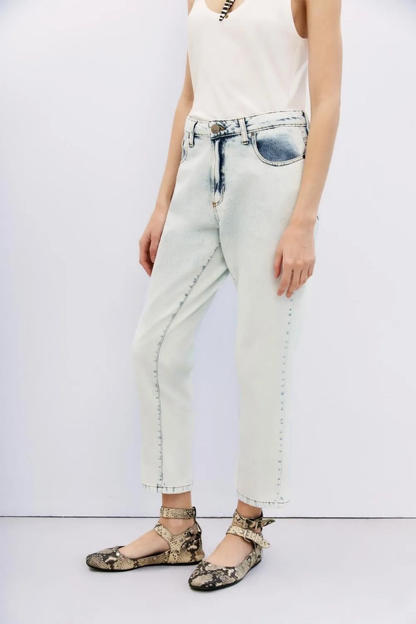 jean mom iggy bleach
