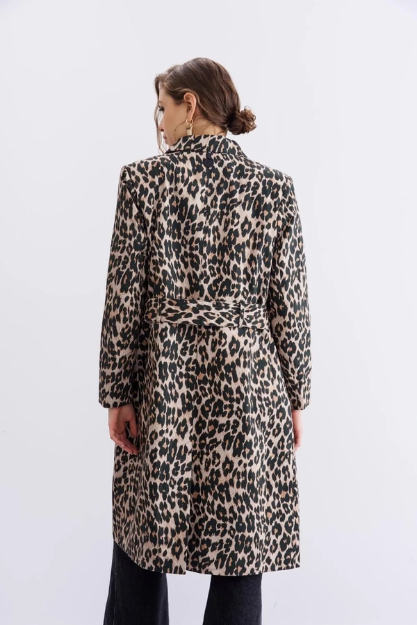trench leopard