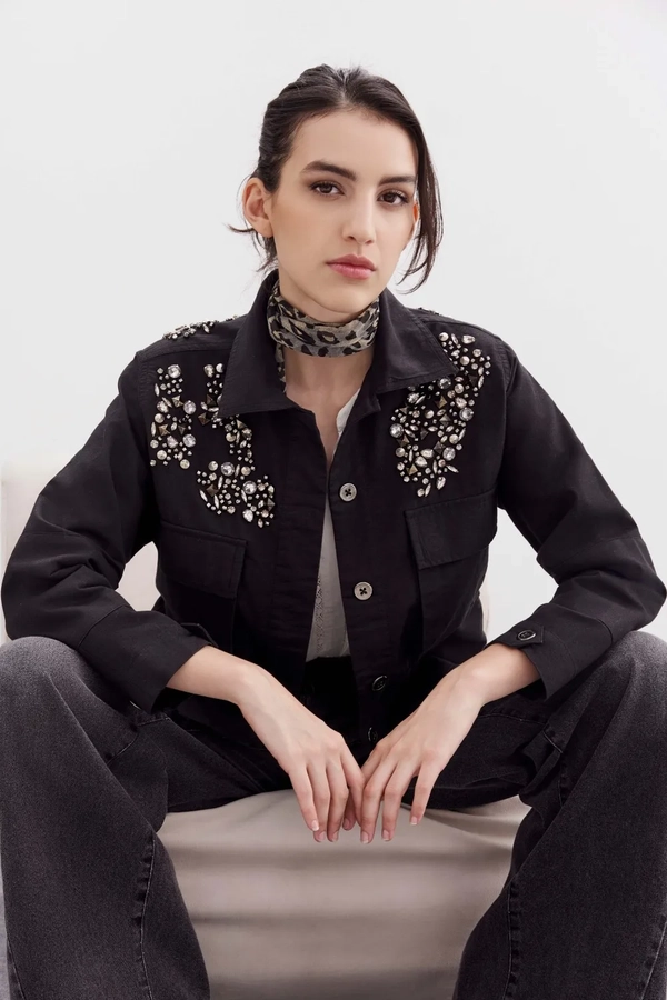 chaqueta stones