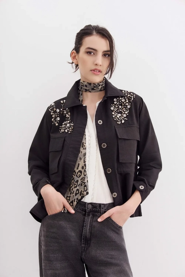 chaqueta stones