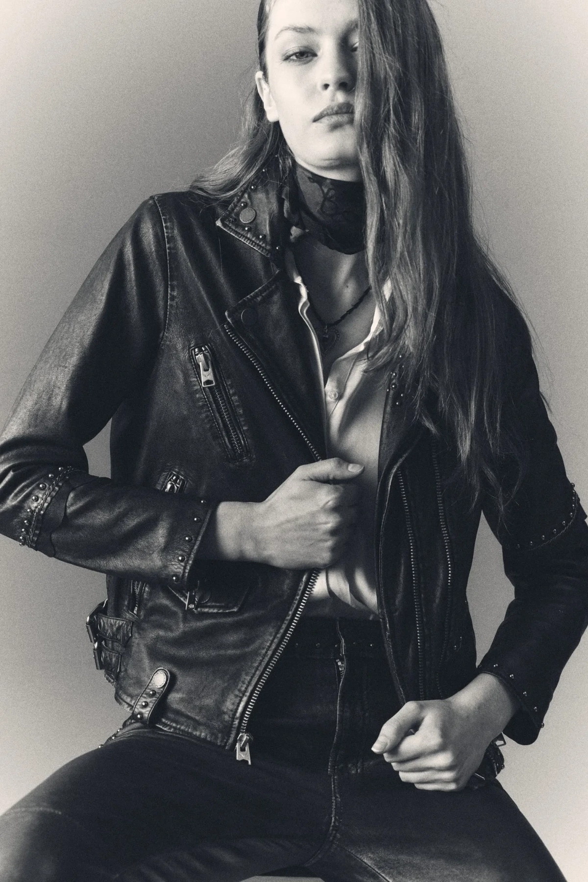 chaqueta carrys cuero