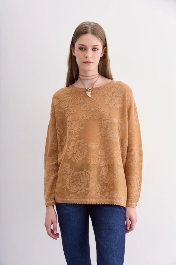 sweater romance flower