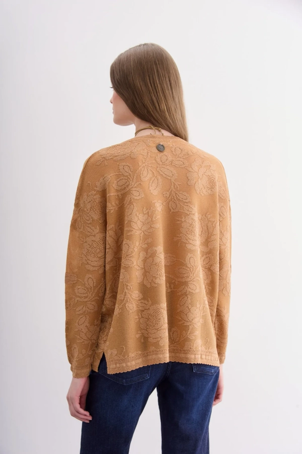 sweater romance flower