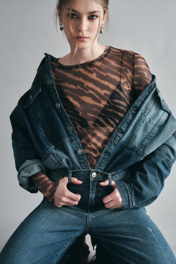 polera mesh animal cebra