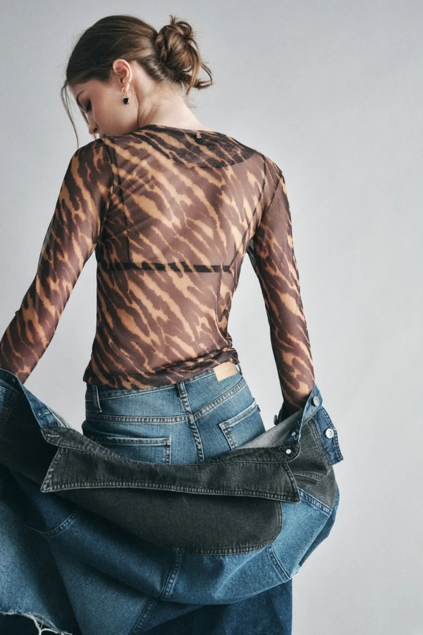 polera mesh animal cebra