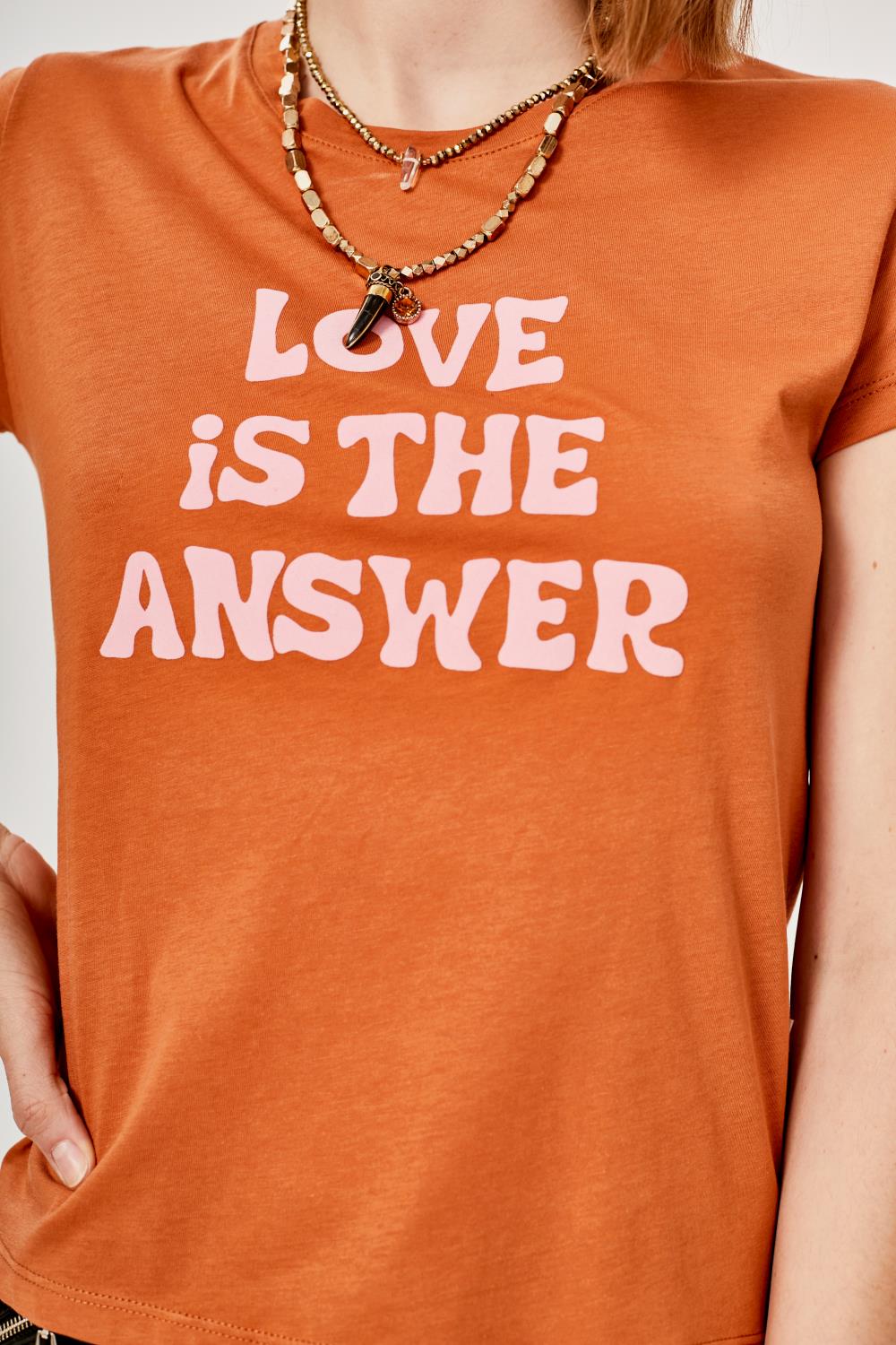 Polera Love Is The Answer