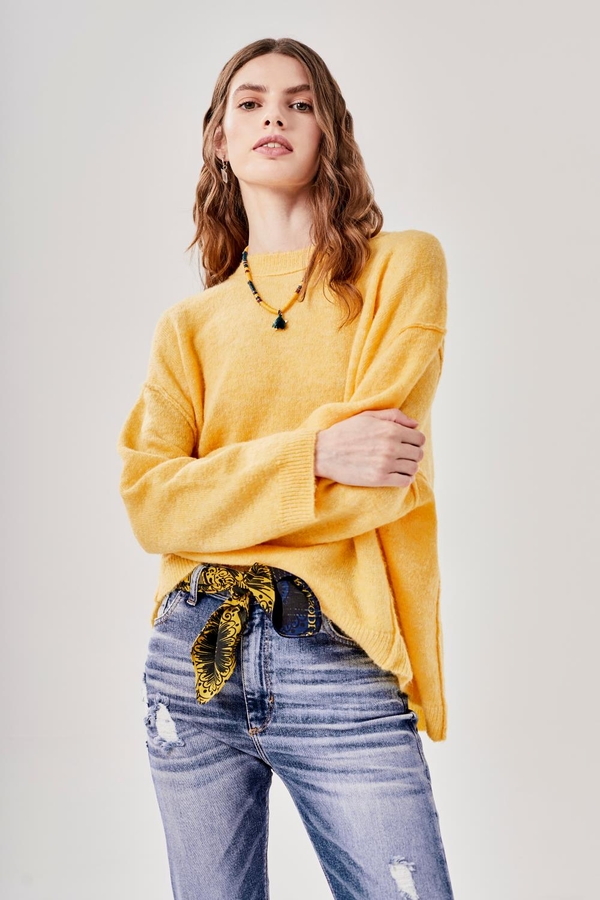 Sweater Be Happy