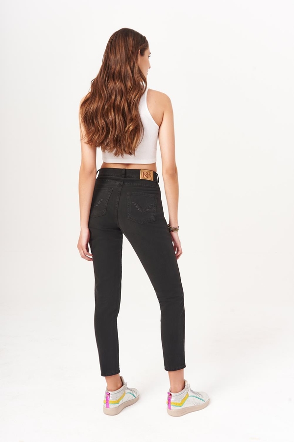 jean mom high rise total black