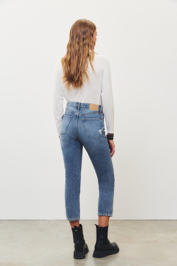 Jean Straight Nevado