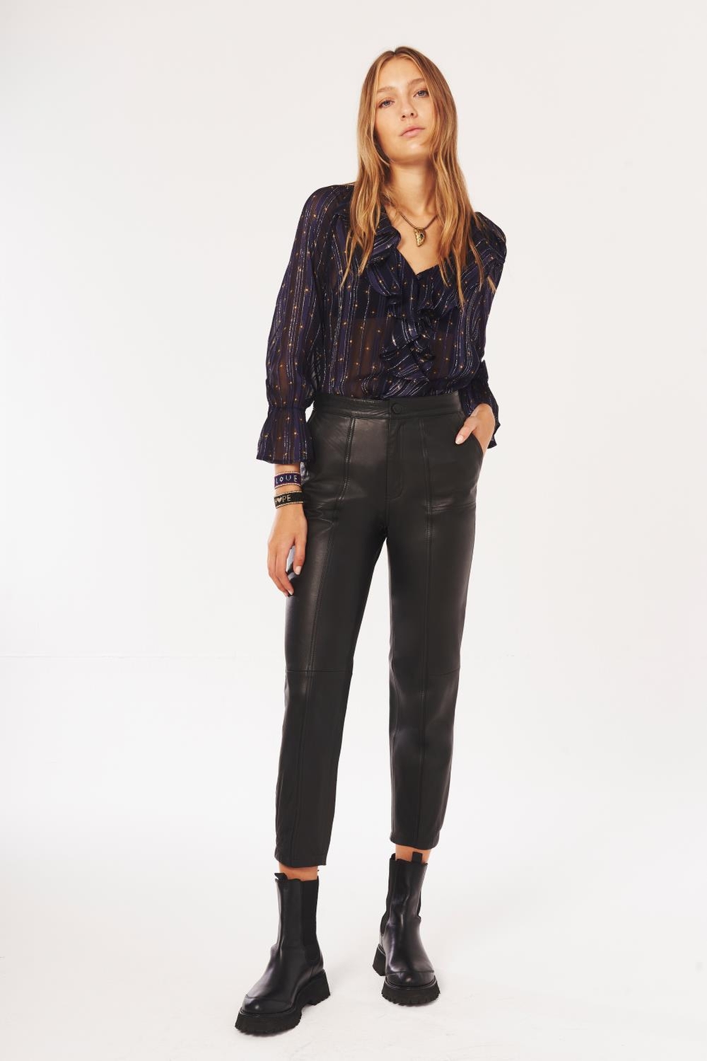 Pantalon Recto Cuero
