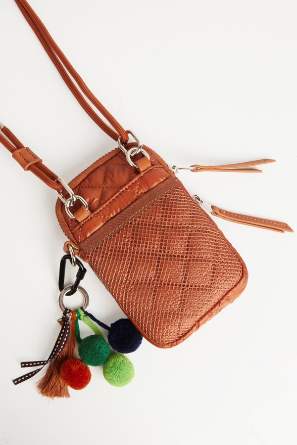 cartera haji matelasse rafia