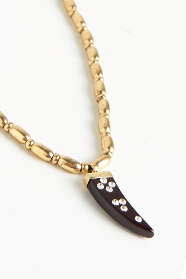 collar oval cuerno
