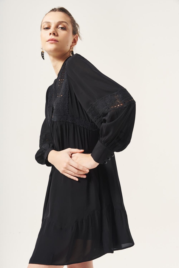 vestido nature laces