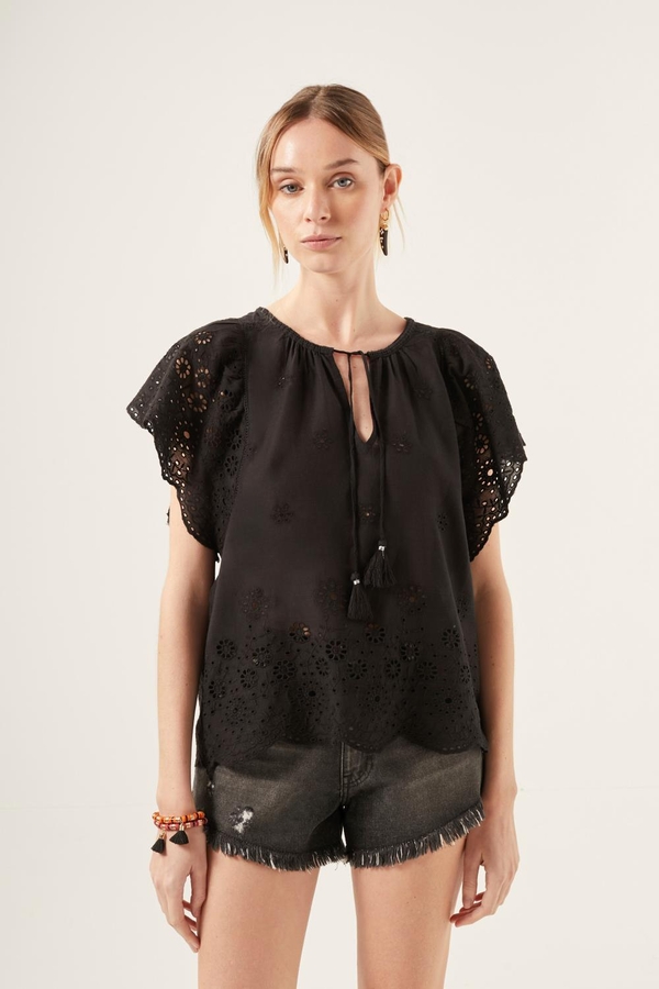 CMA DOLPH LACE