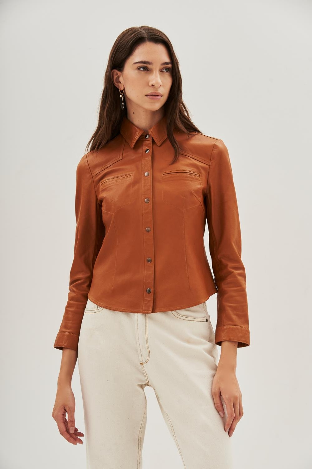 camisa bellota sum cuero