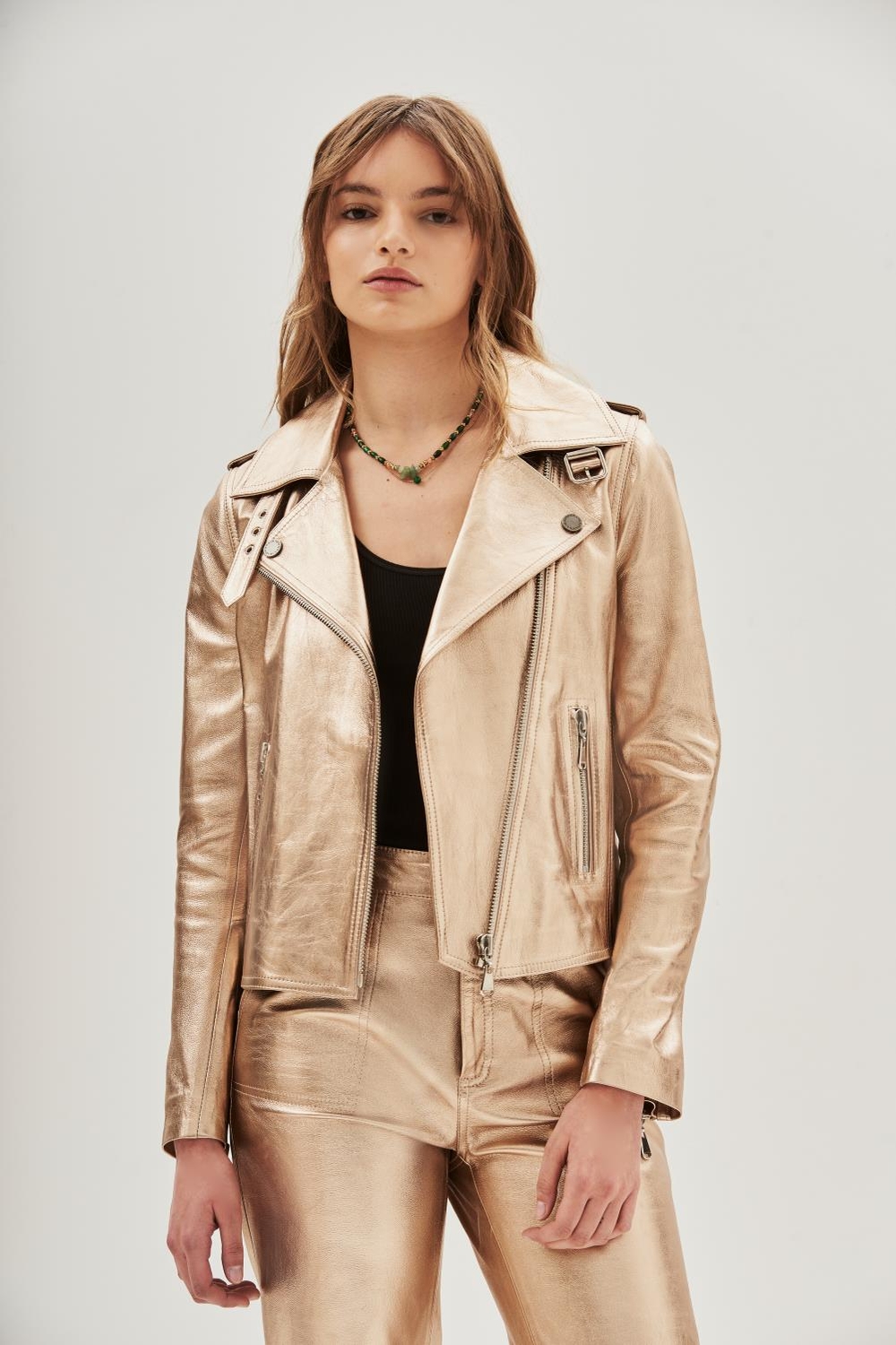 chaqueta fairy metal cuero