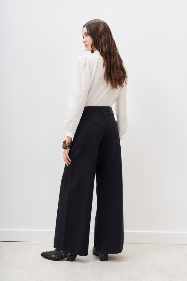 jean oxford total black