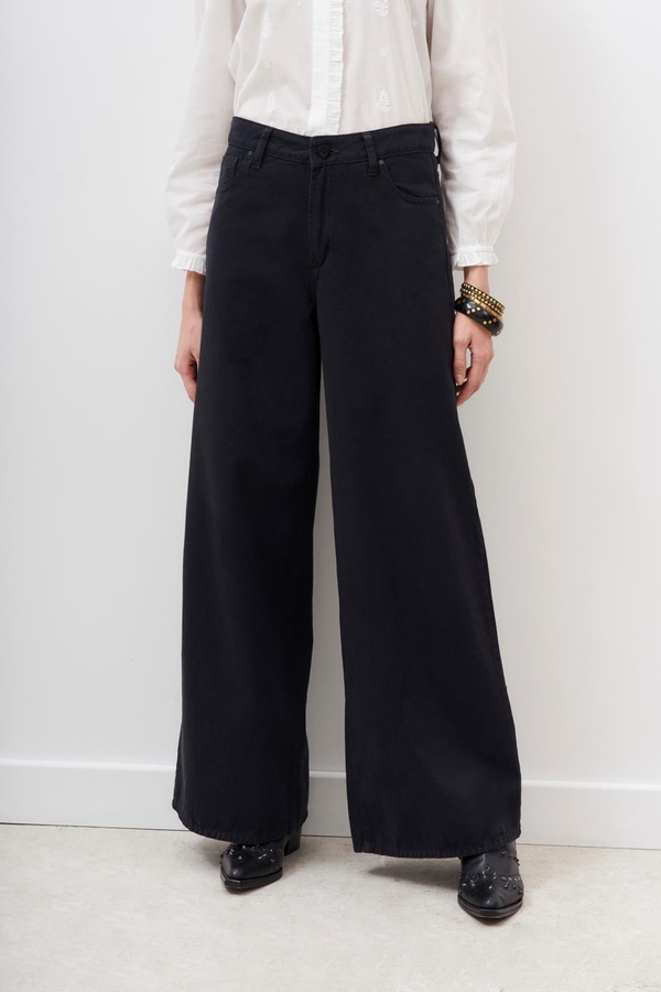jean oxford total black