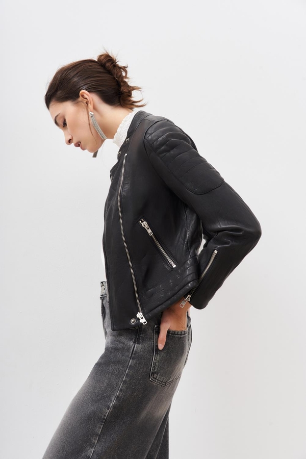 chaqueta smith cuero