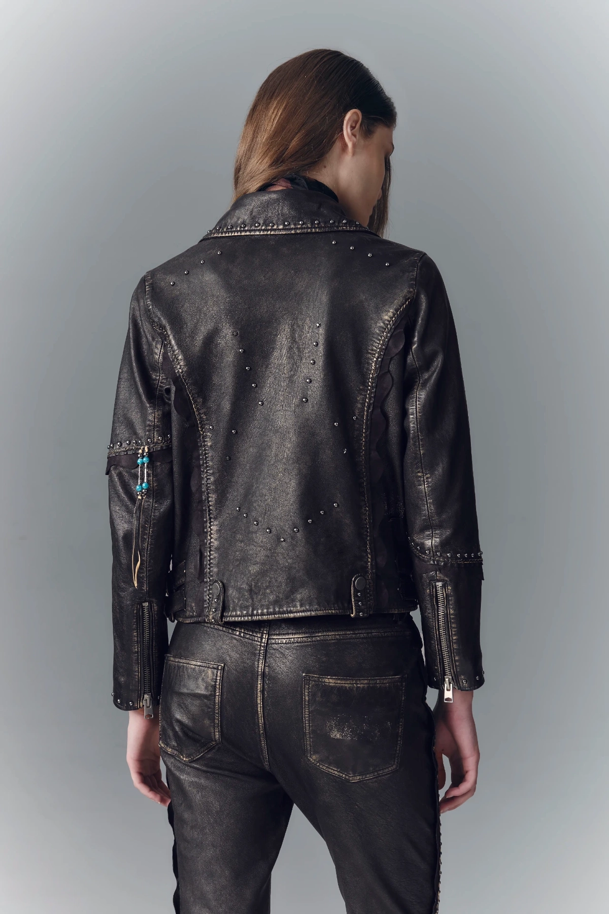 chaqueta carrys cuero