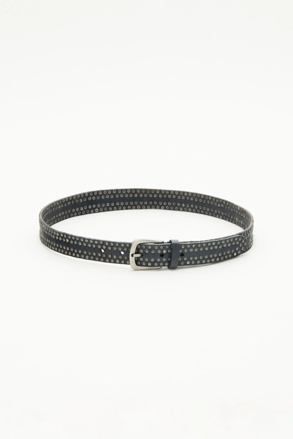 cinturon studs